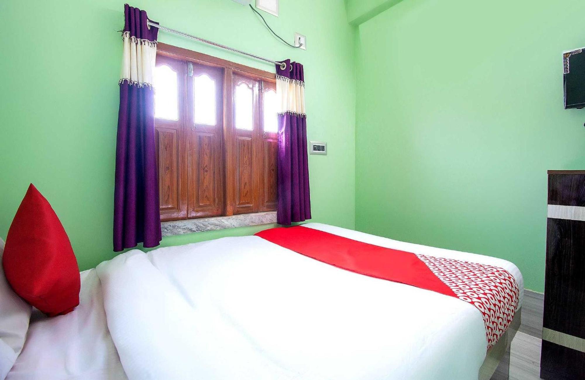 โอโย 40177 โฮเต็ล ทัช อินเตอร์เนชั่นแนล Hotel Baharampur ภายนอก รูปภาพ