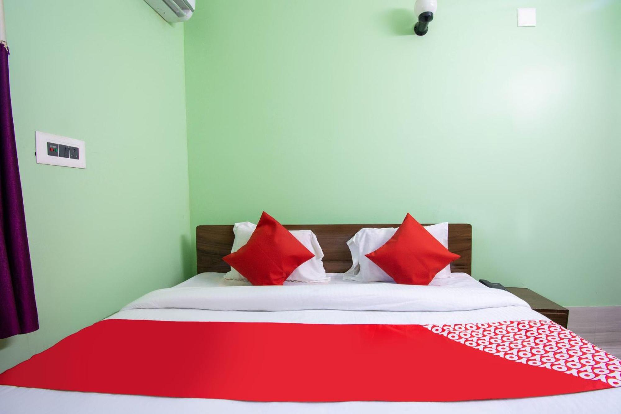 โอโย 40177 โฮเต็ล ทัช อินเตอร์เนชั่นแนล Hotel Baharampur ภายนอก รูปภาพ